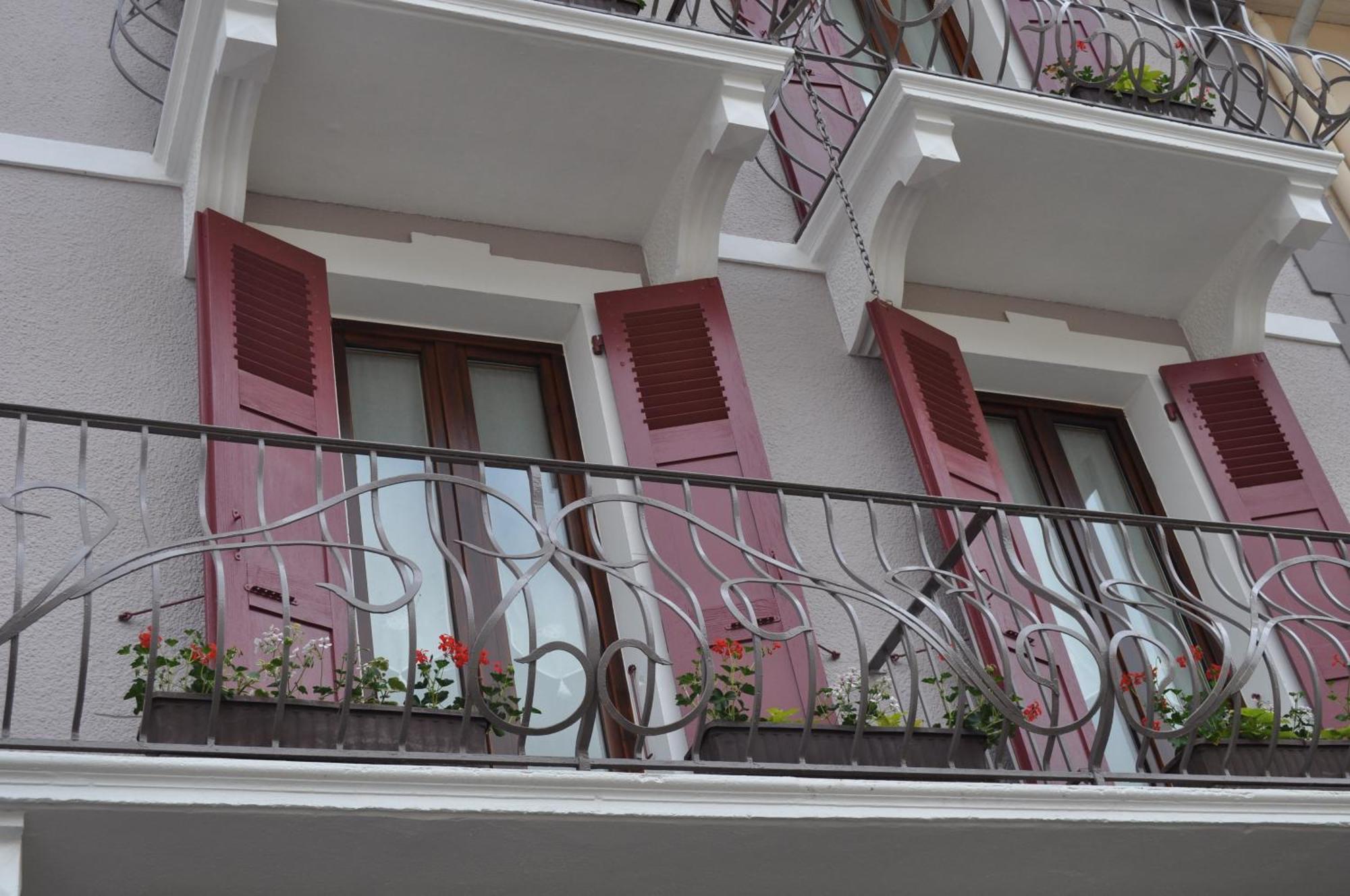 Hotel Et Appart'Hotel De L'Hermitage Thônes Екстериор снимка