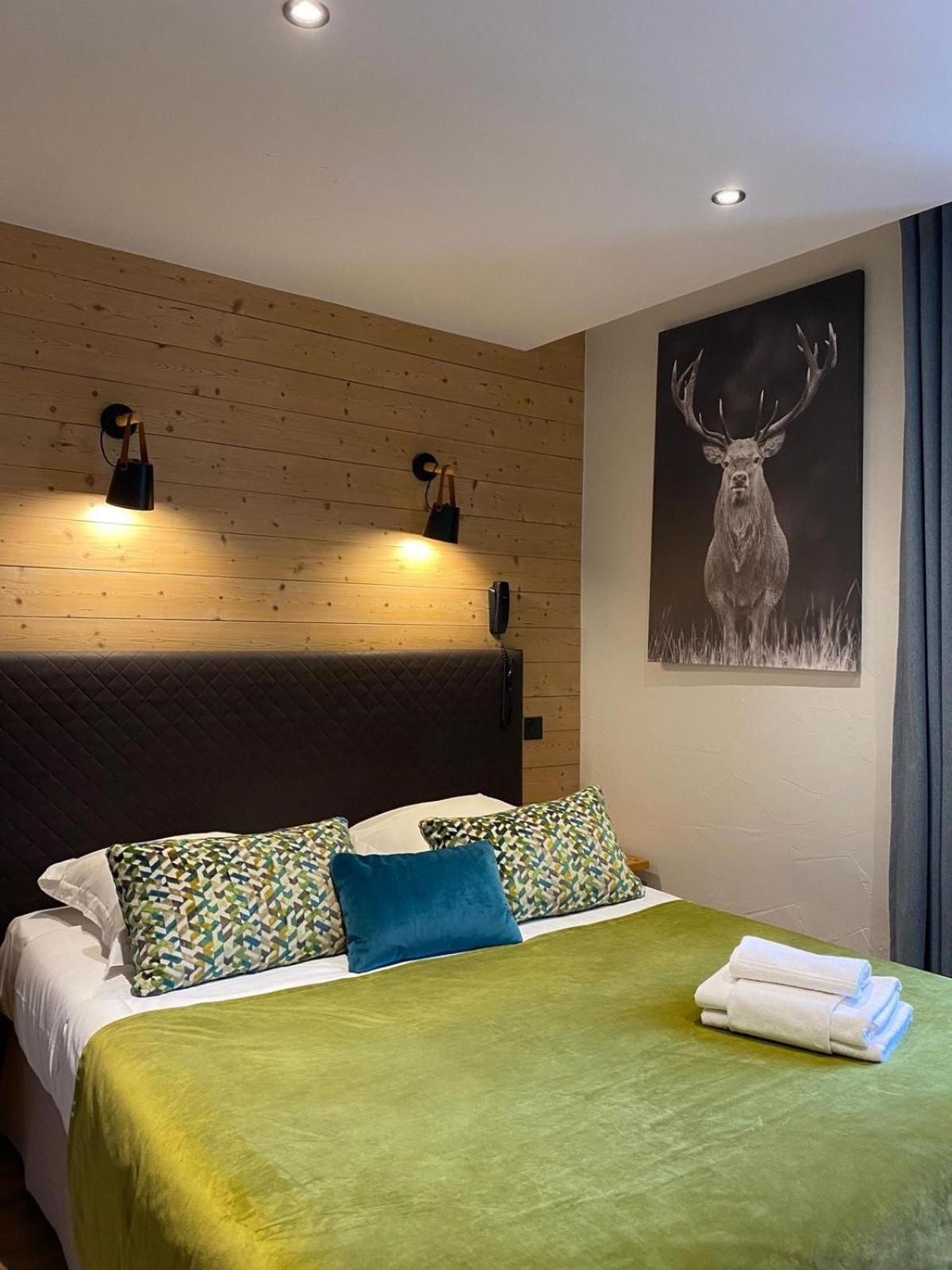 Hotel Et Appart'Hotel De L'Hermitage Thônes Екстериор снимка