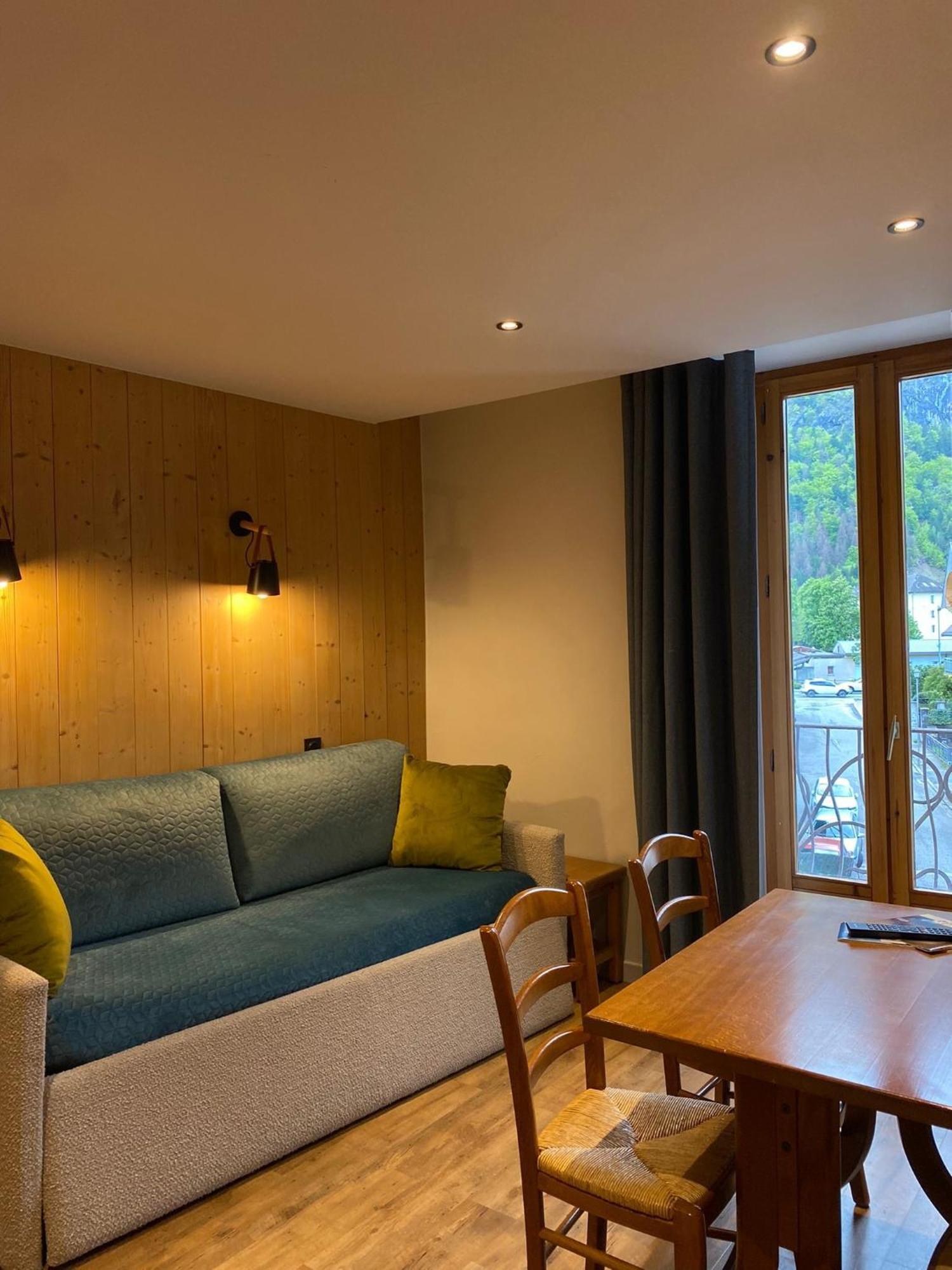 Hotel Et Appart'Hotel De L'Hermitage Thônes Екстериор снимка